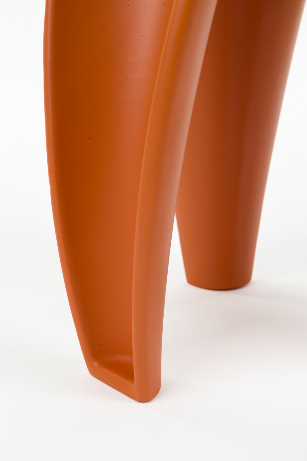 Table d'appoint en verre orange