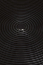 Table d'appoint ronde noire à piédestal