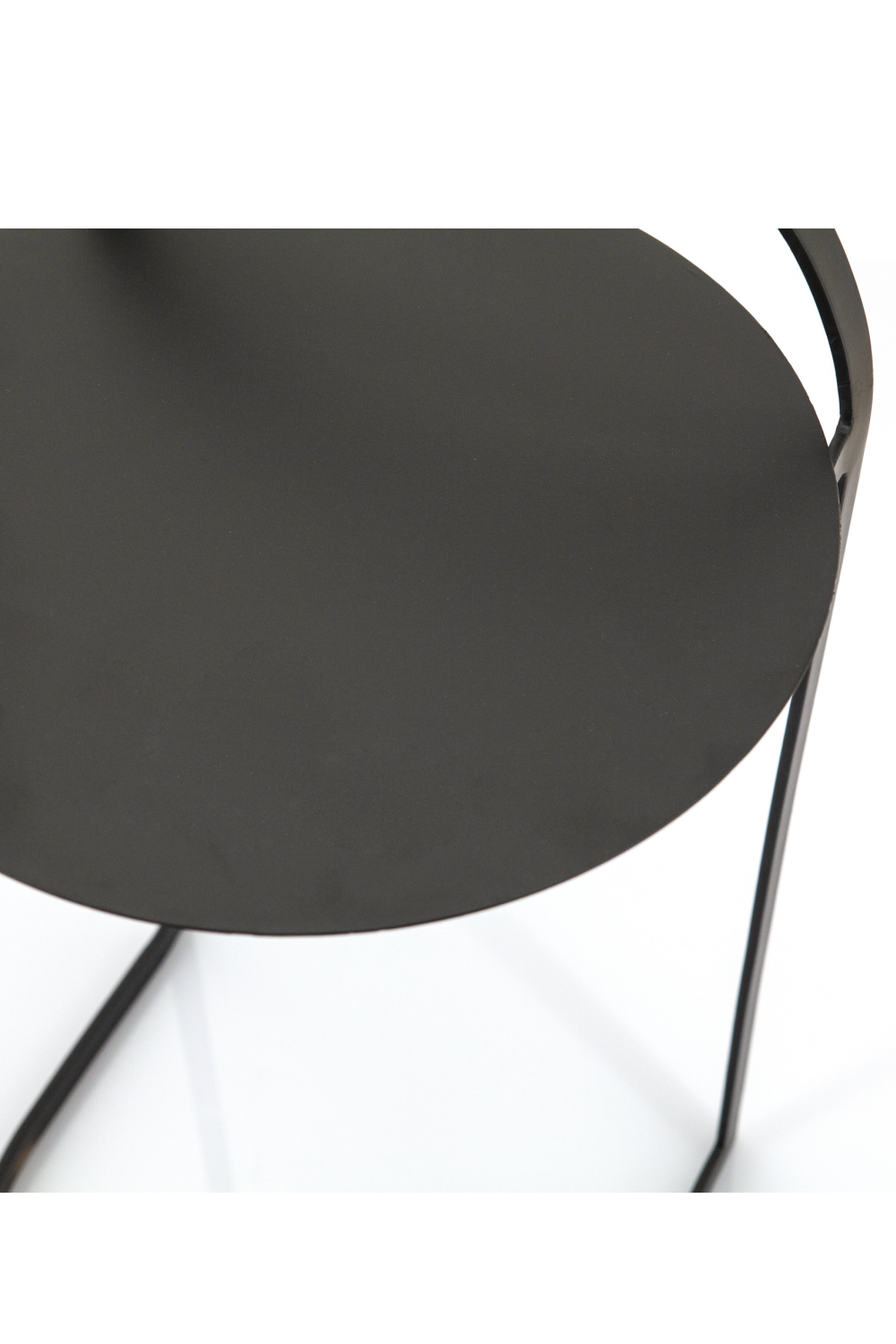 Table d'appoint en métal en U