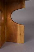 Table d'appoint en bois à base crantée
