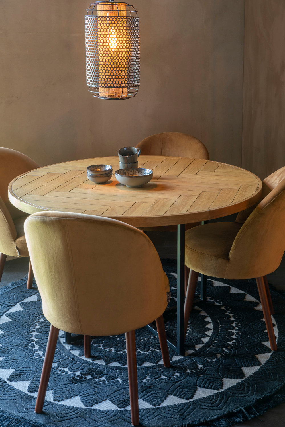 Table de salle à manger ronde en acacia