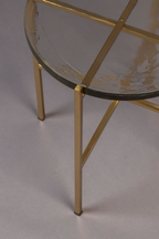 Table d'appoint en verre moulé