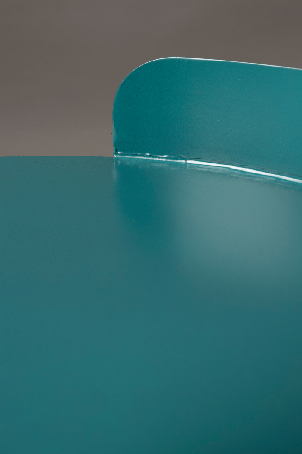 Table d'appoint en acier thermolaqué