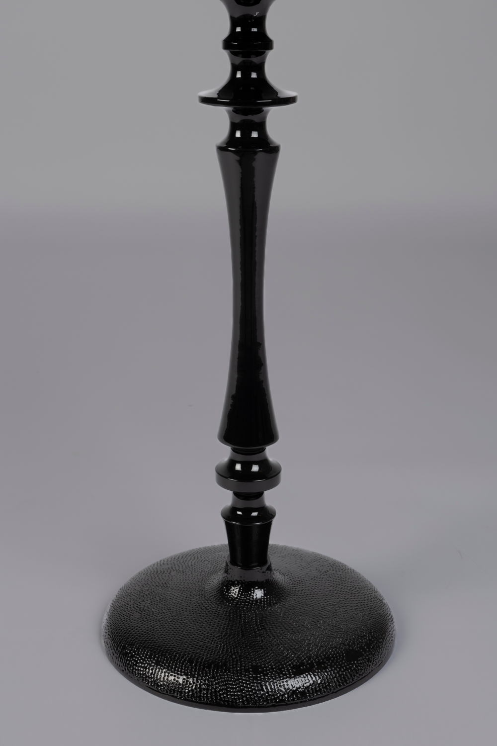 Table d'appoint sur pied noire