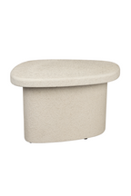 Table d'appoint beige aux formes organiques
