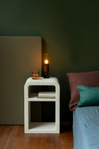 Table de chevet moderne beige
