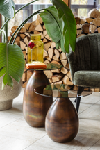 Lot de 2 tables d'appoint en verre brun