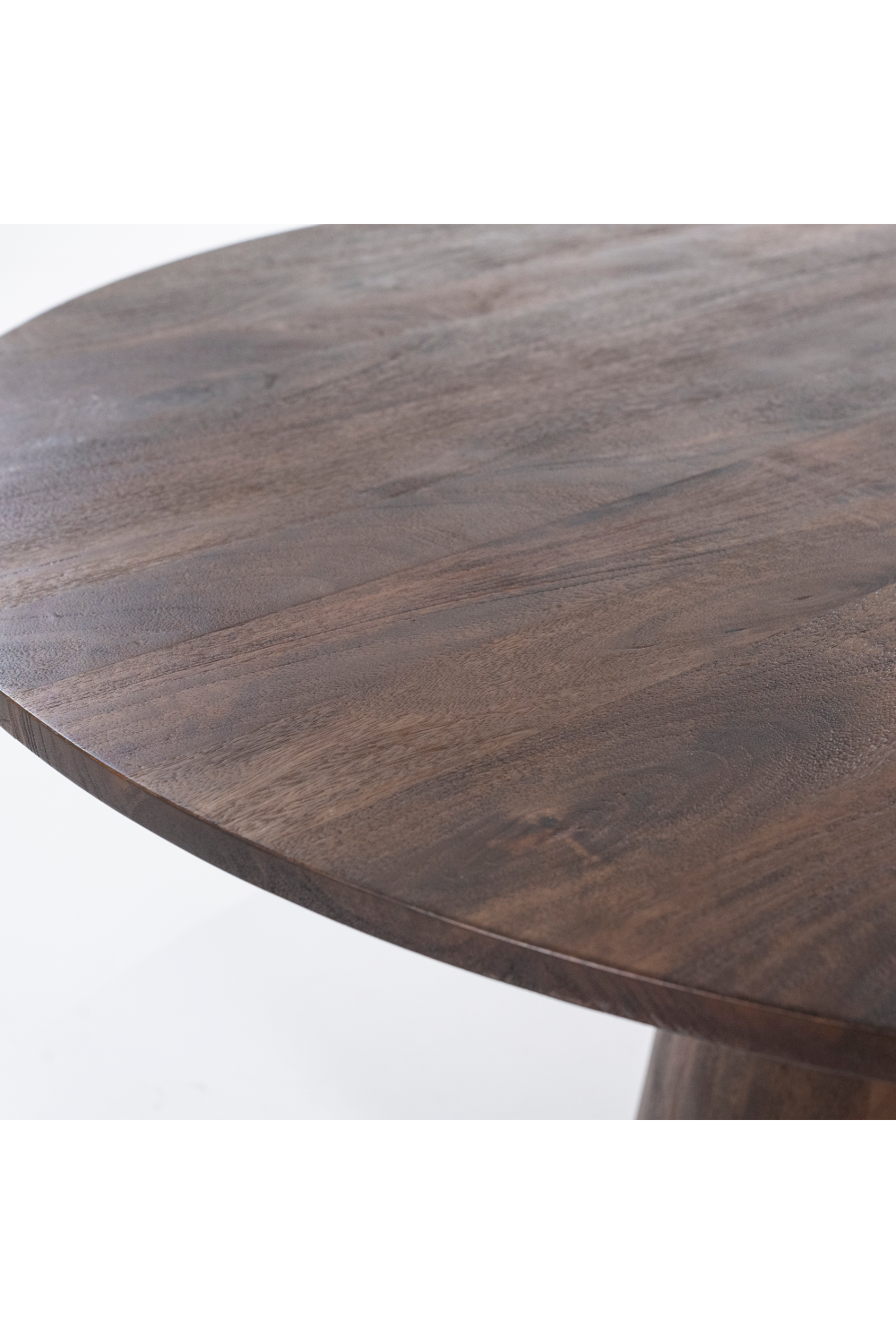 Table à manger sur pied en bois