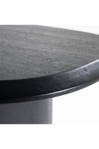 Table à manger en chêne noir
