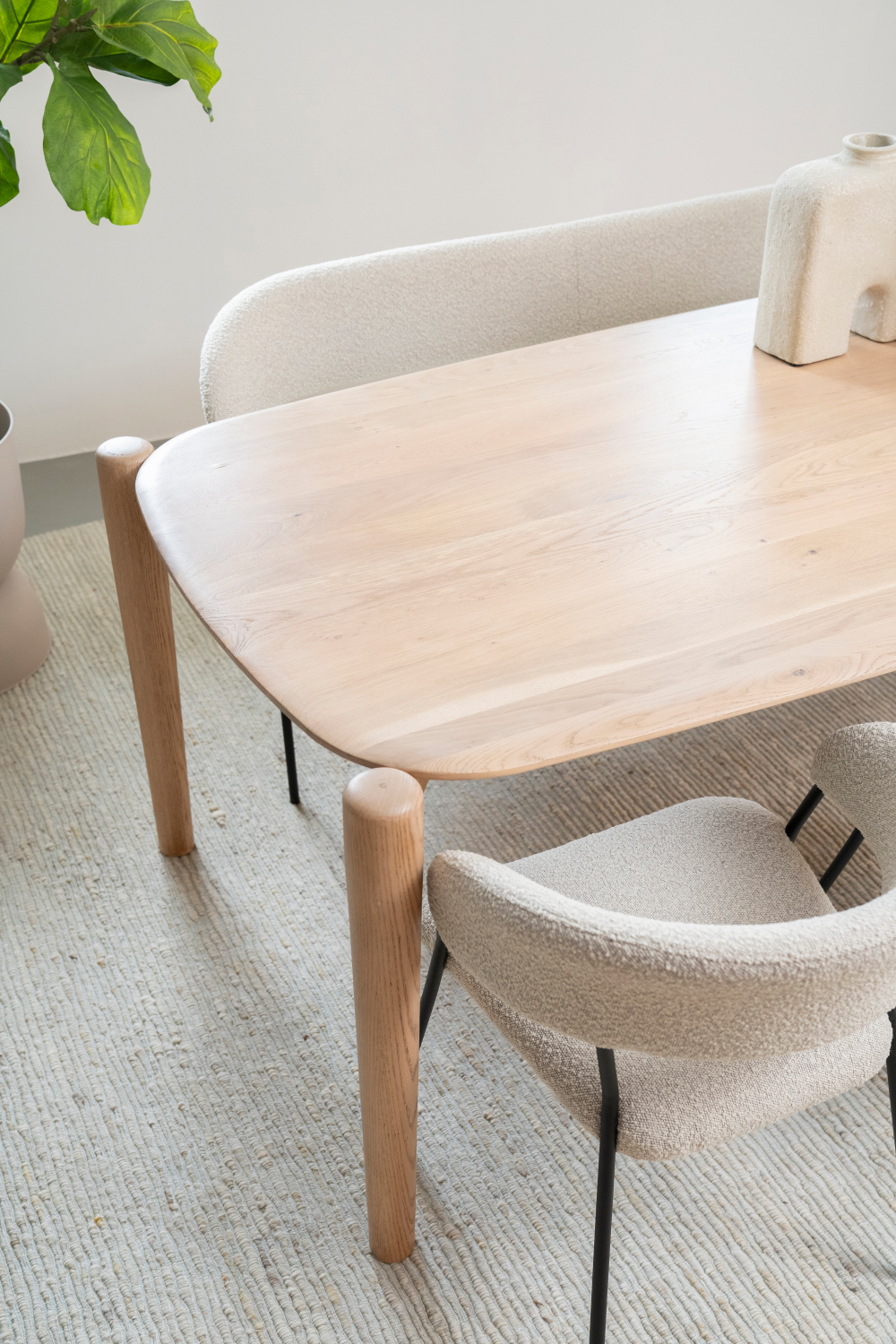 Table à manger scandinave en chêne