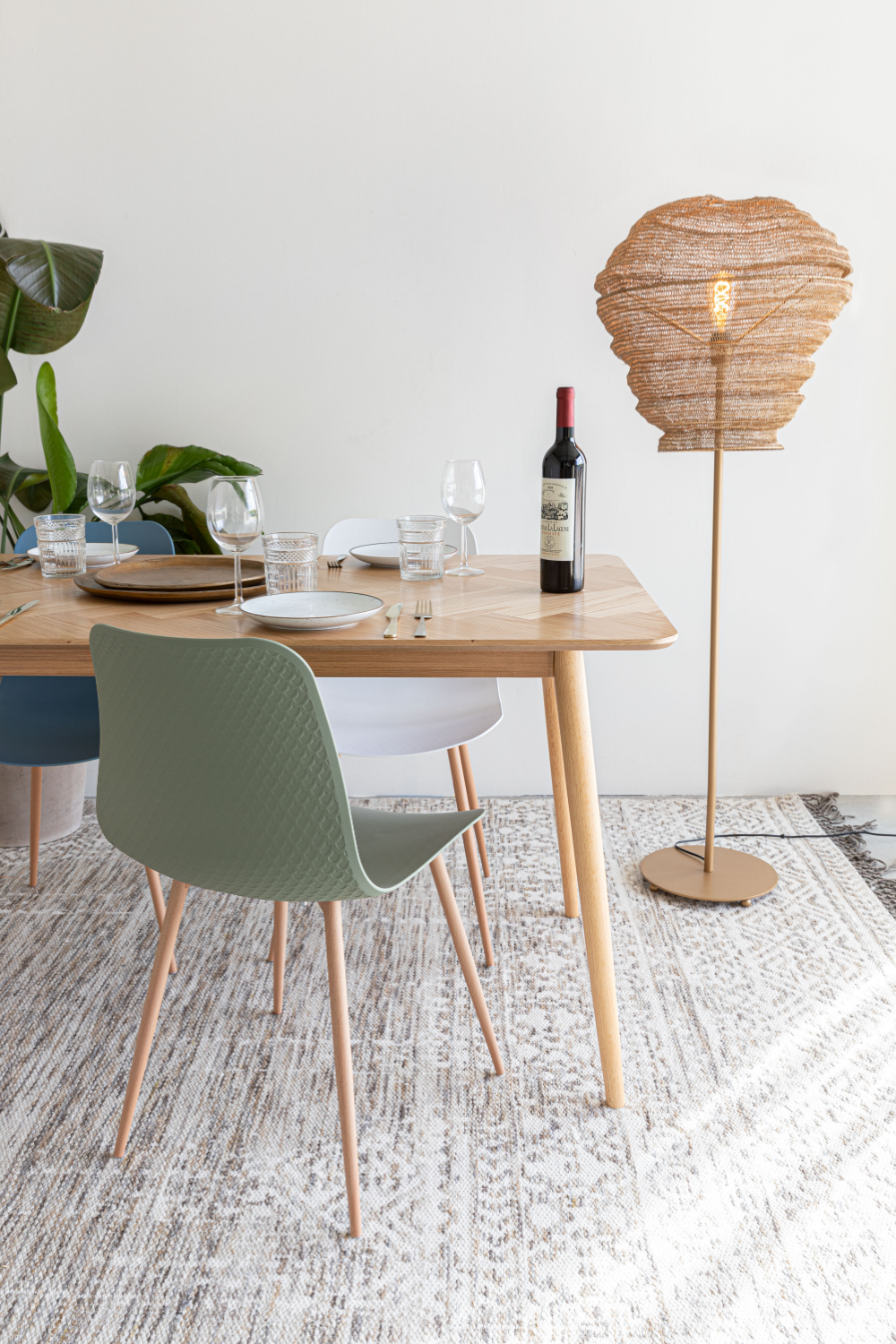 Table à manger moderne en teck