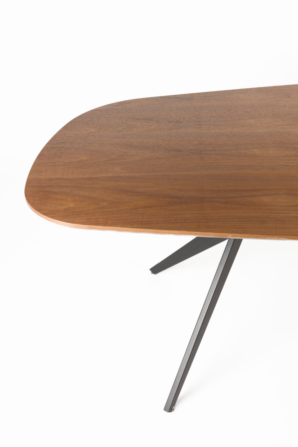 Table à manger moderne marron