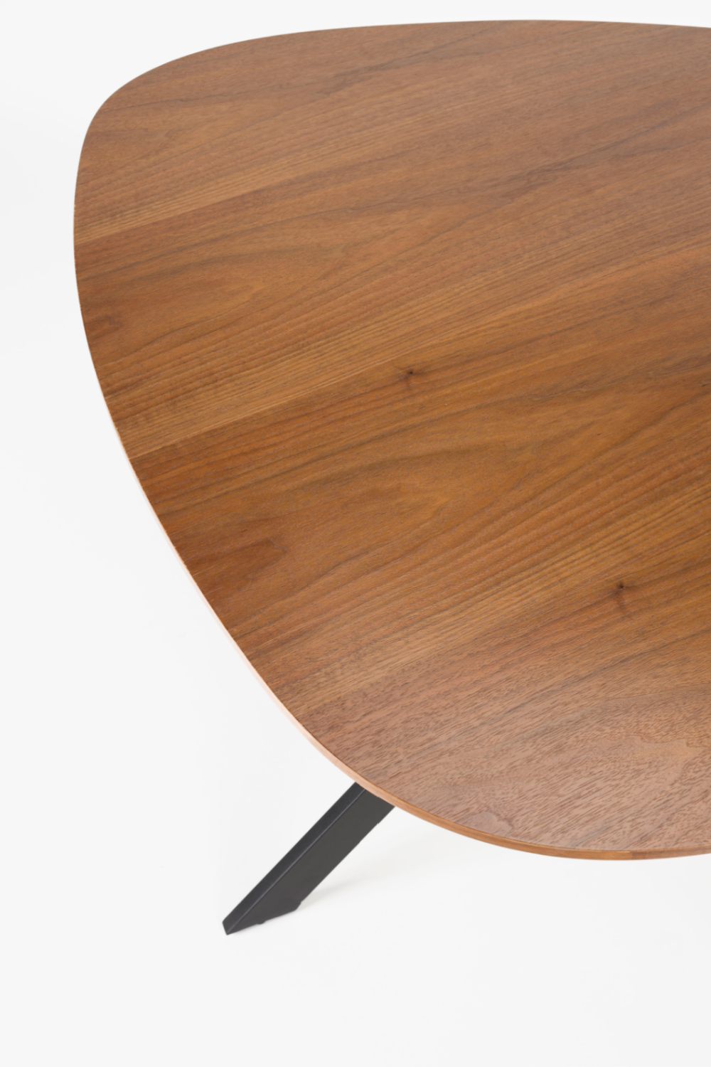 Table à manger moderne marron