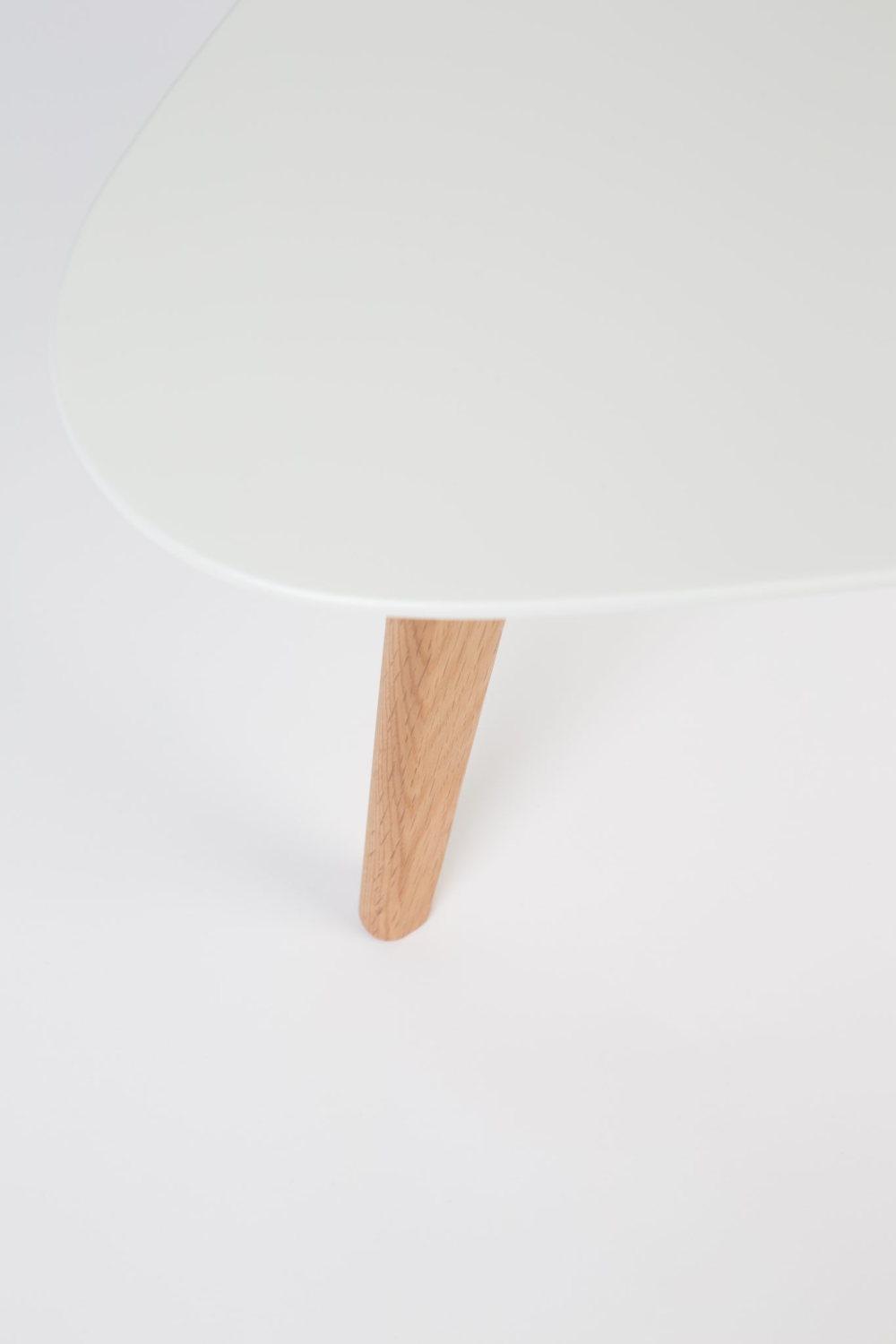 Tables d'appoint gigognes blanches (2)