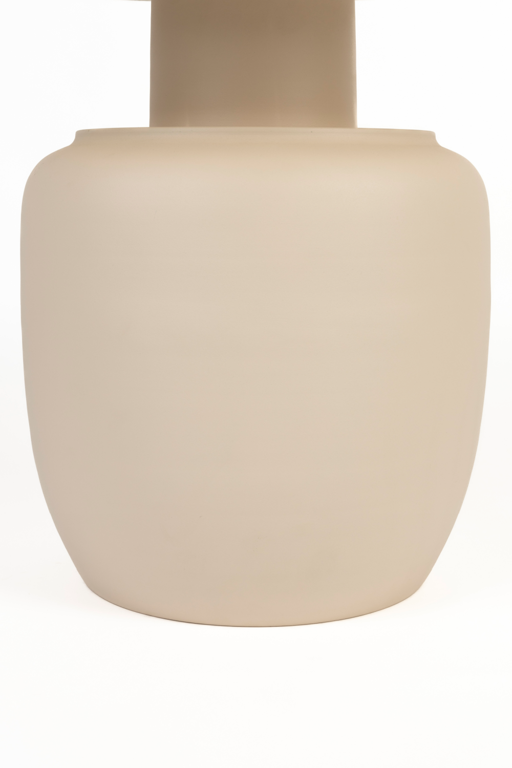 Table d'appoint moderne beige