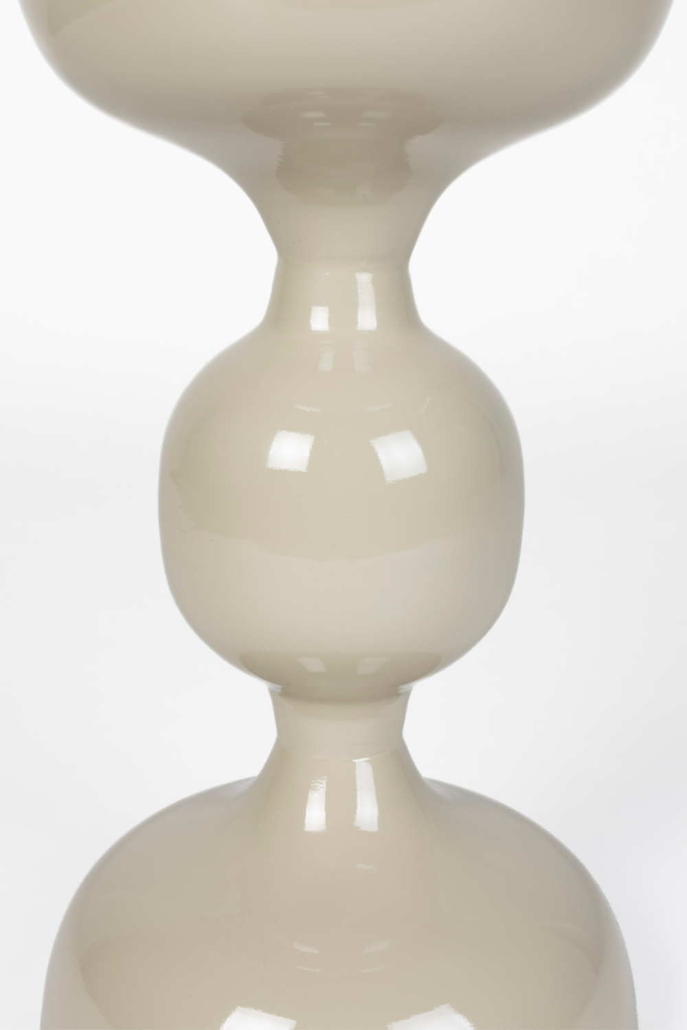 Table d'appoint en métal moderne