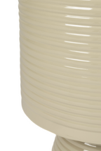 Table d'appoint en fer beige