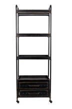 Vitrine noire en fer
