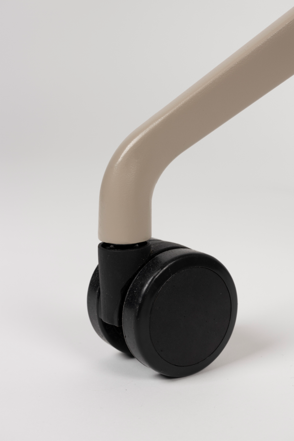 Fauteuil de bureau pivotant moulé