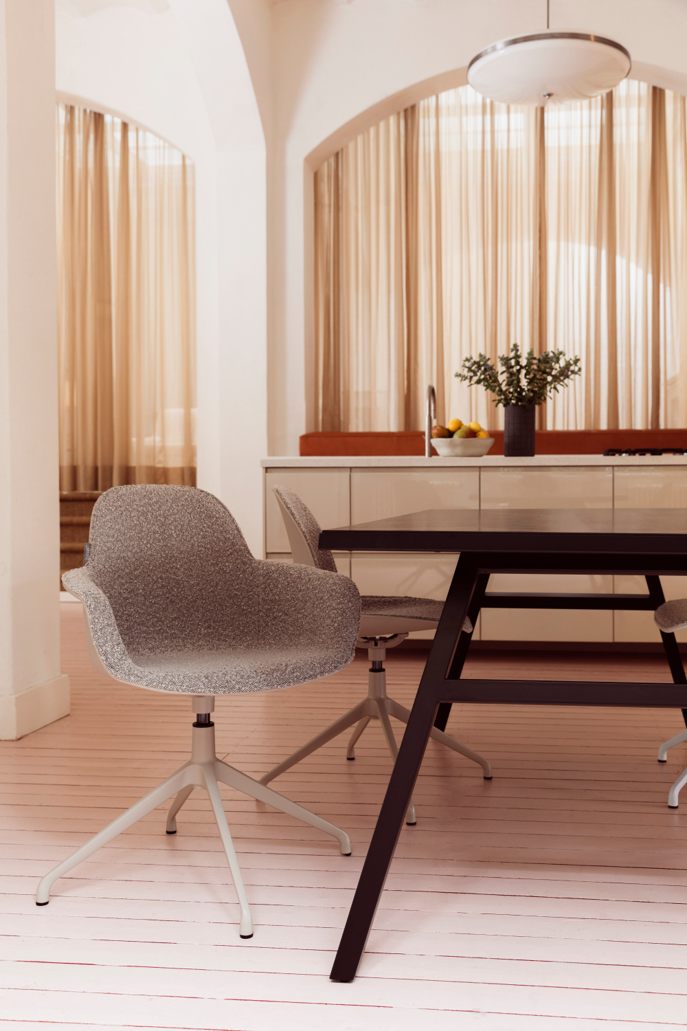 Fauteuil pivotant rembourré