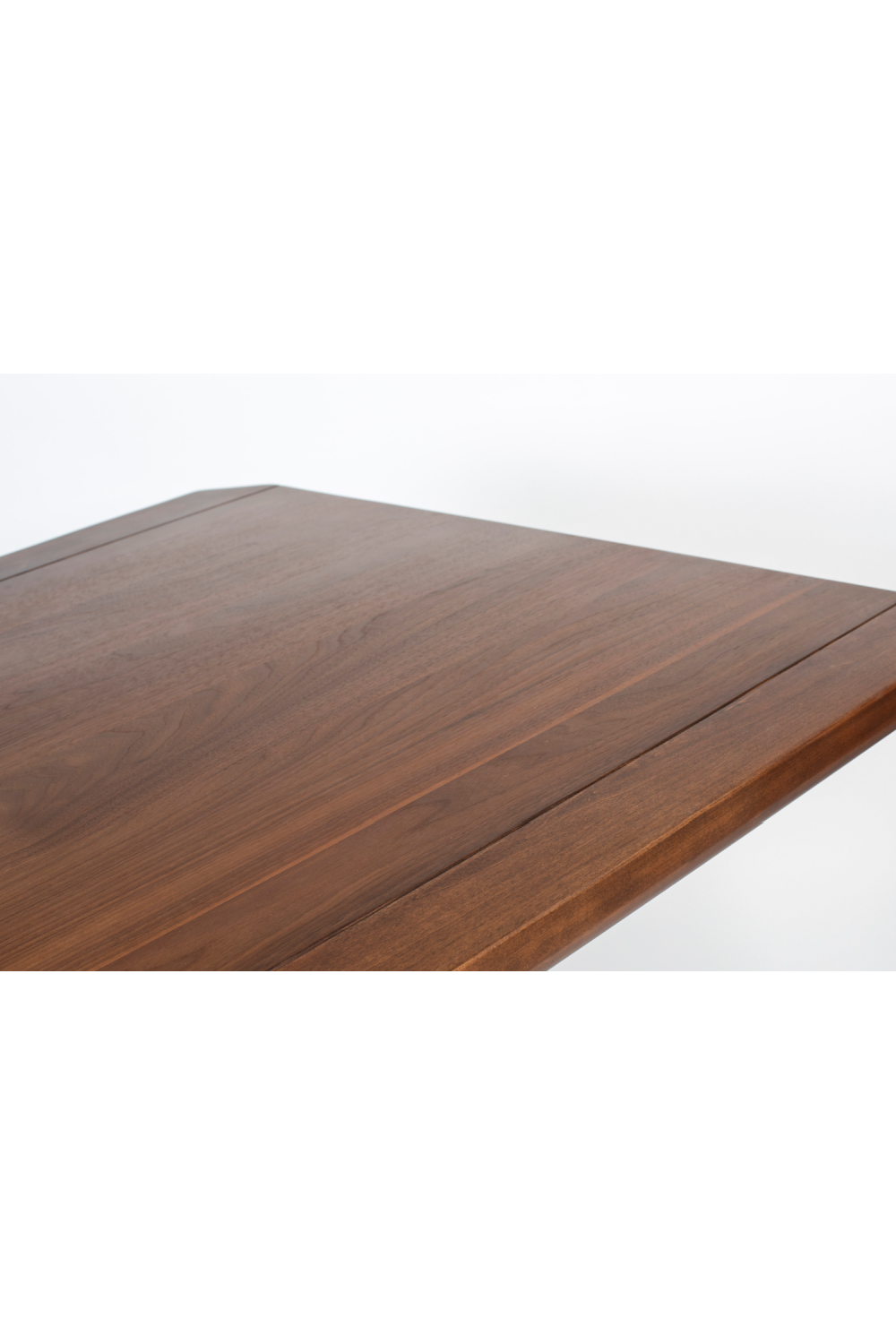 Table de salle à manger en bois laqué (P)