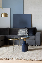 Table d'appoint sculpturale en émail bleu