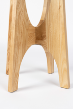 Table d'appoint moderne en frêne