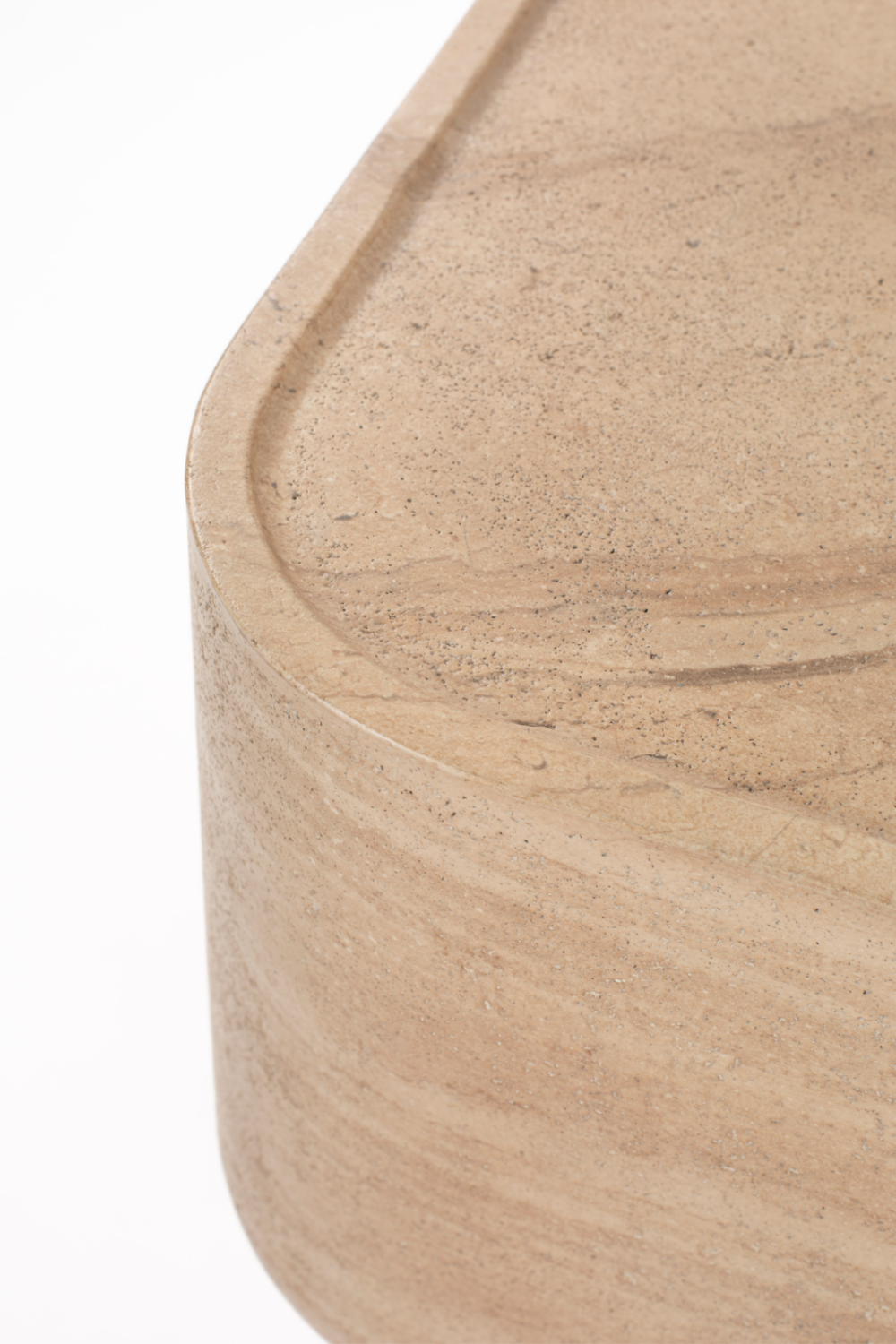 Table d'appoint minimaliste en travertin