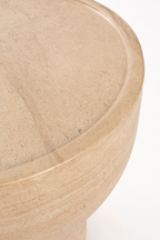 Table d'appoint minimaliste en travertin