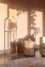 Table d'appoint minimaliste en travertin