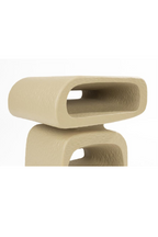 Table d'appoint en résine beige